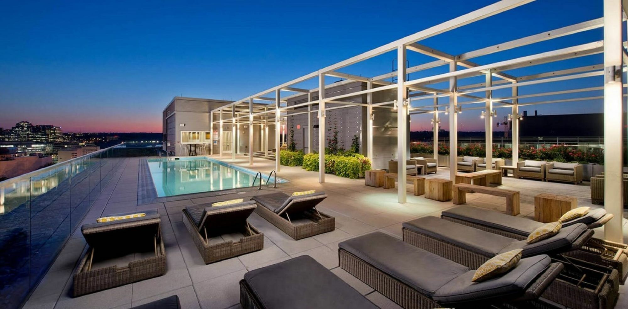 Global Luxury Suites At Foggy Bottom Вашингтон Екстериор снимка